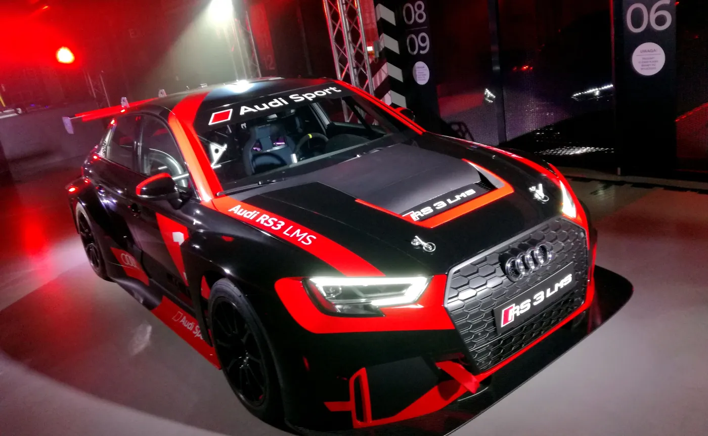 Audi RS 3 LMS
