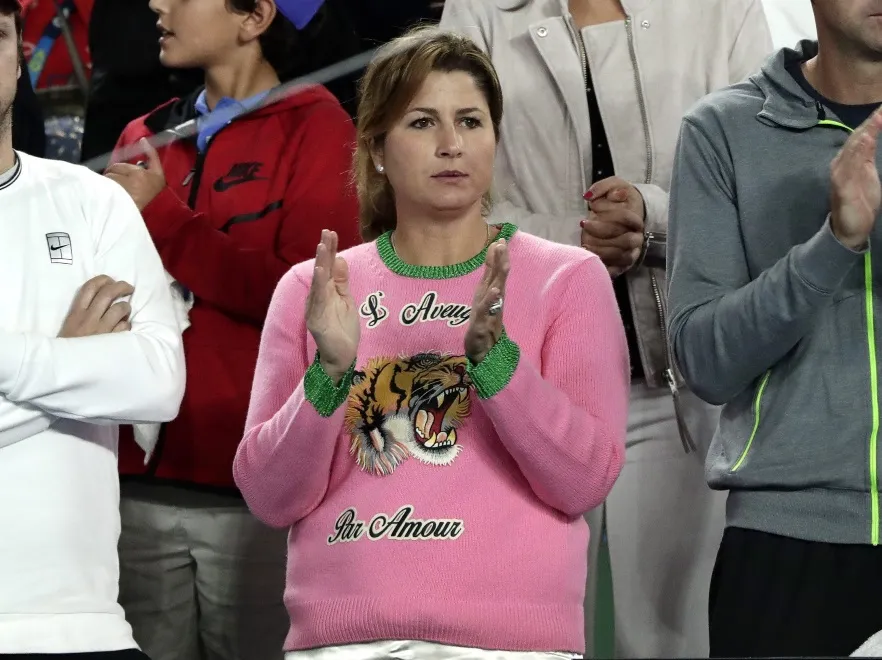 9829491-mirka-federer.jpg