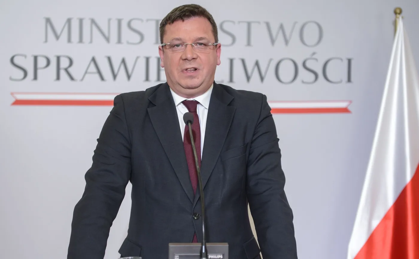 Wiceminister sprawiedliwości o hejcie po wypadku premier: Wchodzą w grę przepisy z Kodeksu Karnego