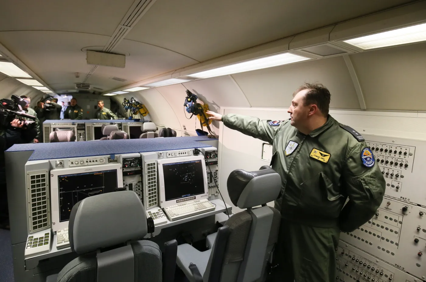 9900013-samolot-awacs.jpg