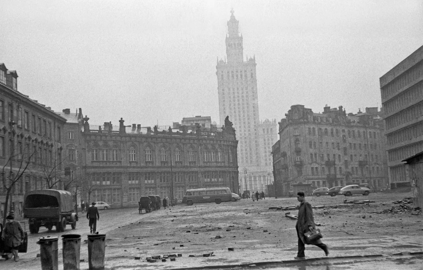 Krótka historia niemieckich reparacji wojennych, czyli co się komu (nie) należy