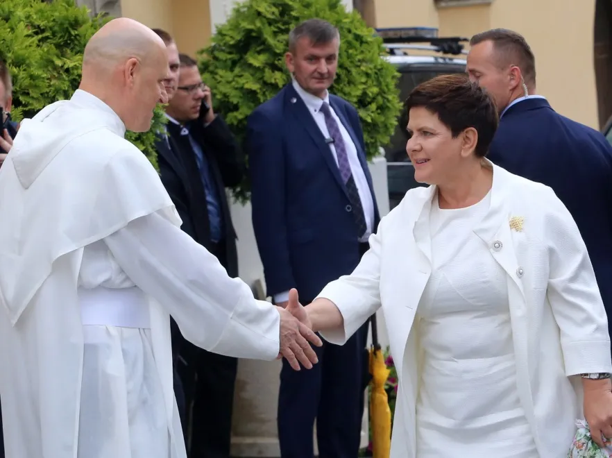 10401836-beata-szydlo.jpg