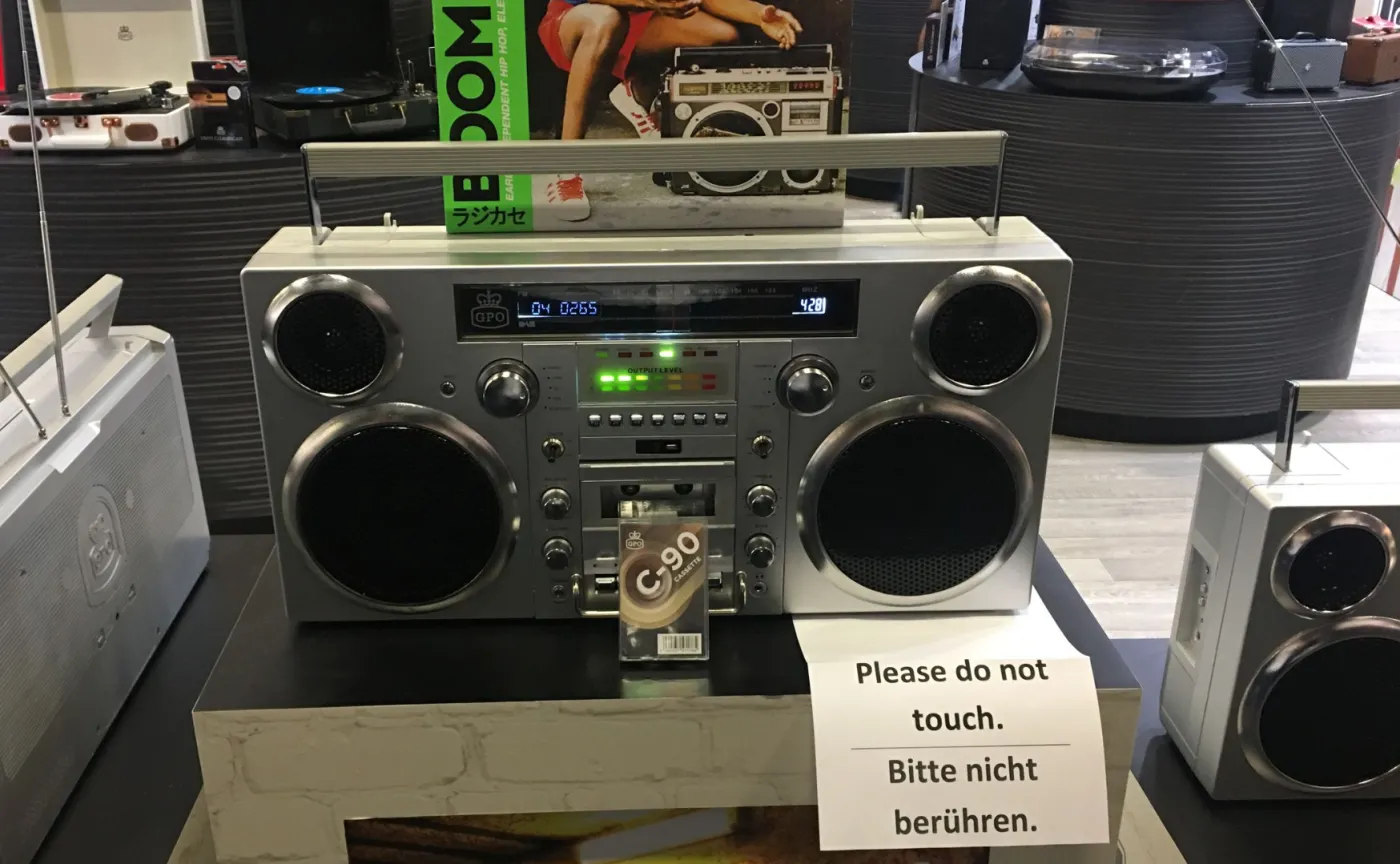 10412367-ifa-boombox.jpg