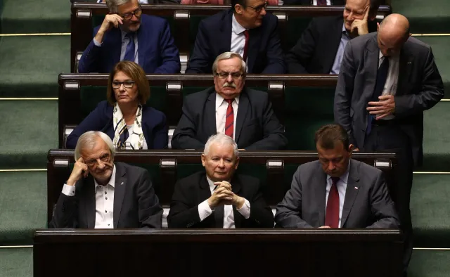 Andrysiak: Mała stabilizacja, czyli ciepła woda w kranie według PiS [OPINIA]