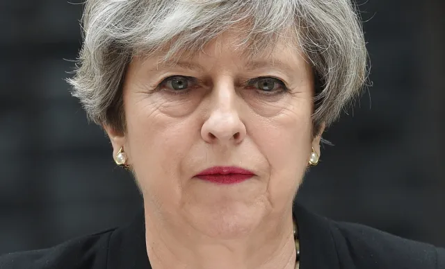 Premier Theresa May: Policja zna tożsamość zamachowca z Manchesteru