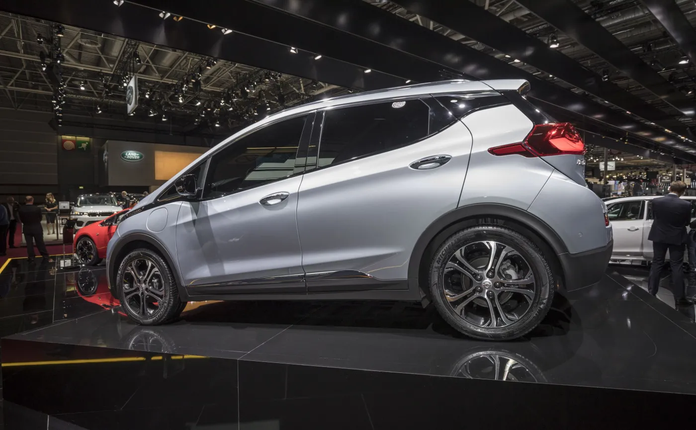 Opel ampera-e 