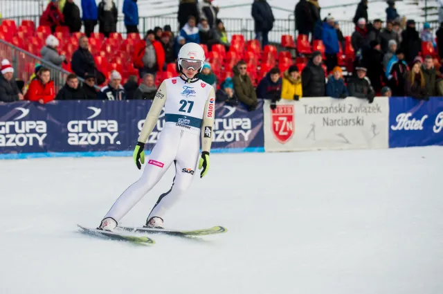 PK w skokach: Pilch piąty w Engelbergu. Siostrzeniec Małysza pozostał liderem cyklu