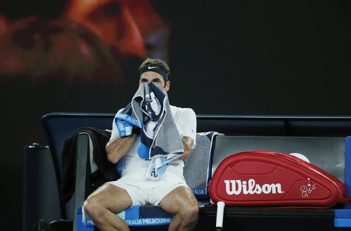 10720242-roger-federer.jpg