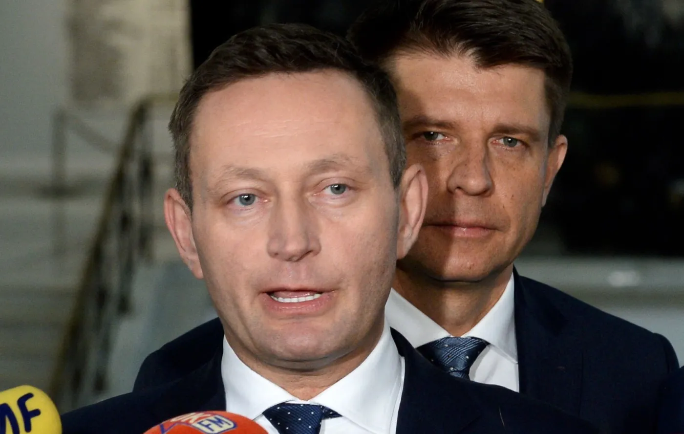 Sasin ostro o Rabieju: Wszedł w "platformiane bagno"