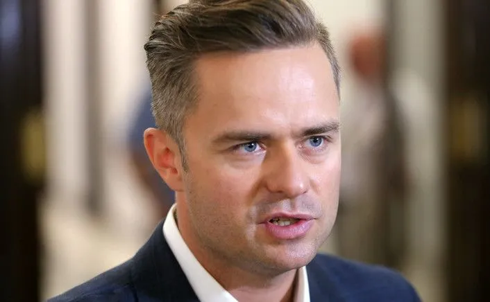 Adam Hofman