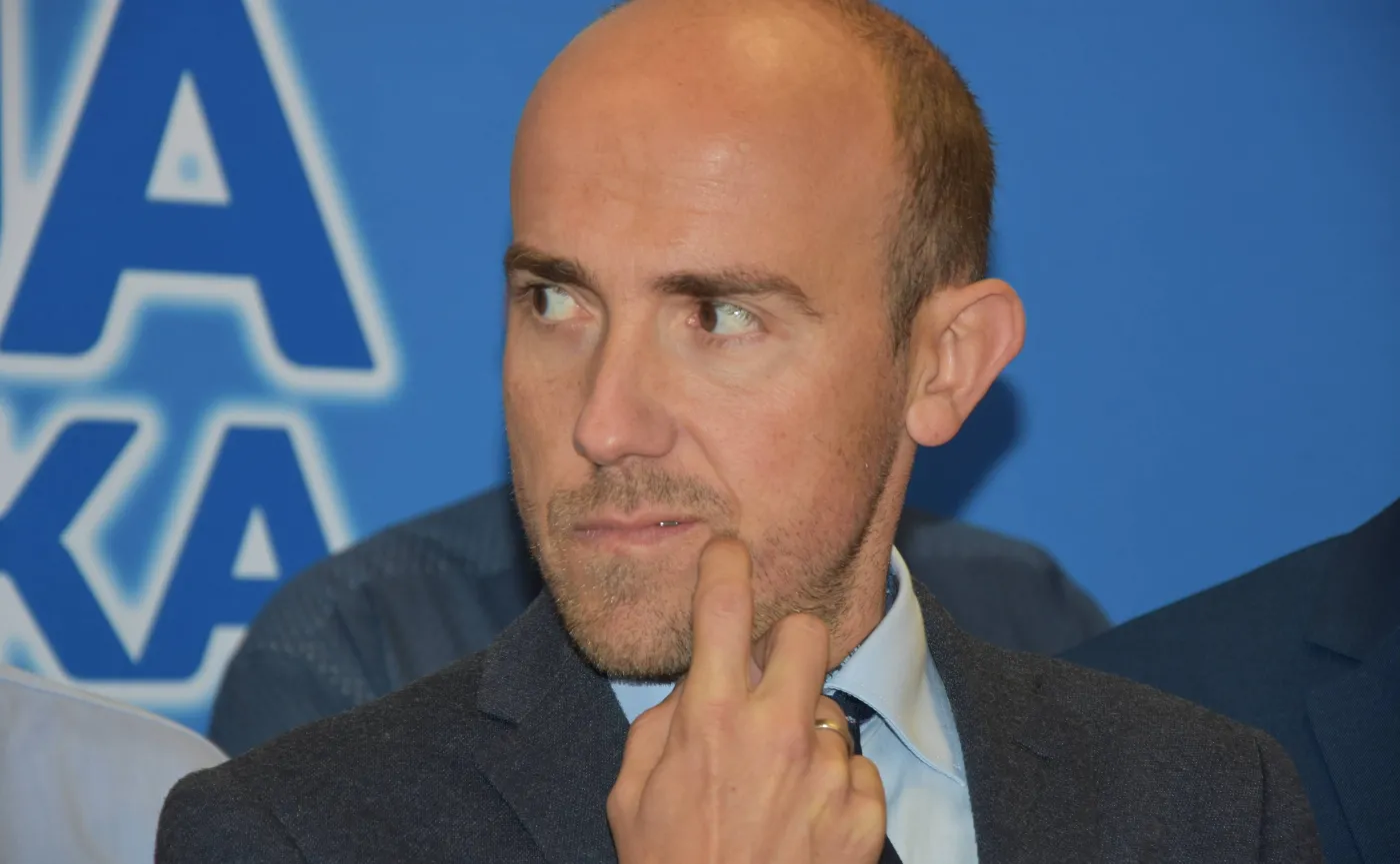 Borys Budka o państwie PiS: Nie istnieje, nie potrafi ścigać bandytów wznoszących rasistowskie hasła