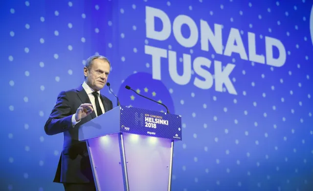 Tusk krytykuje działania Orbana: Jeśli popierasz Putina i atakujesz Ukrainę, nie jesteś chrześcijańskim demokratą