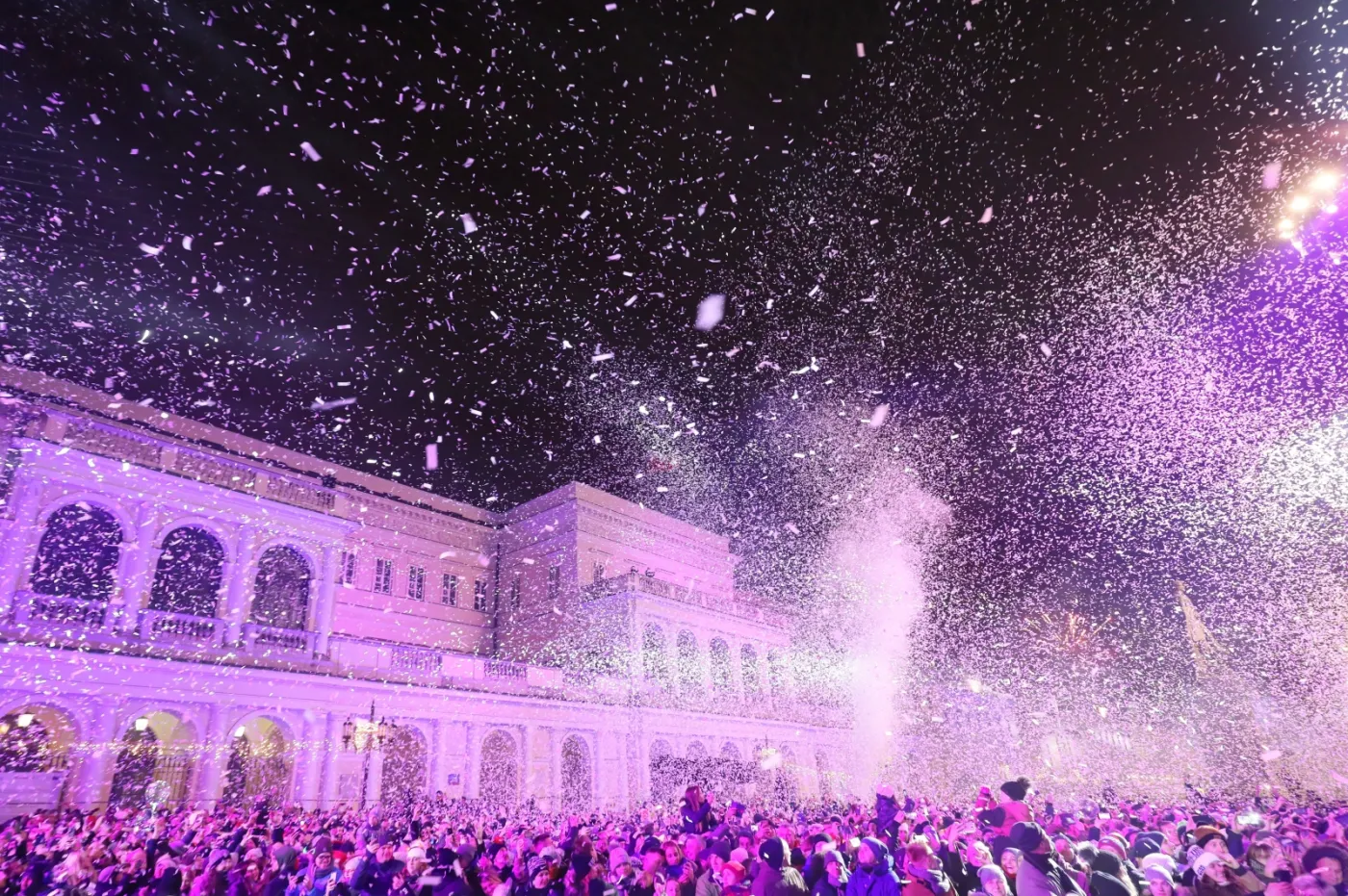 11959842-nowy-rok-2019.jpg