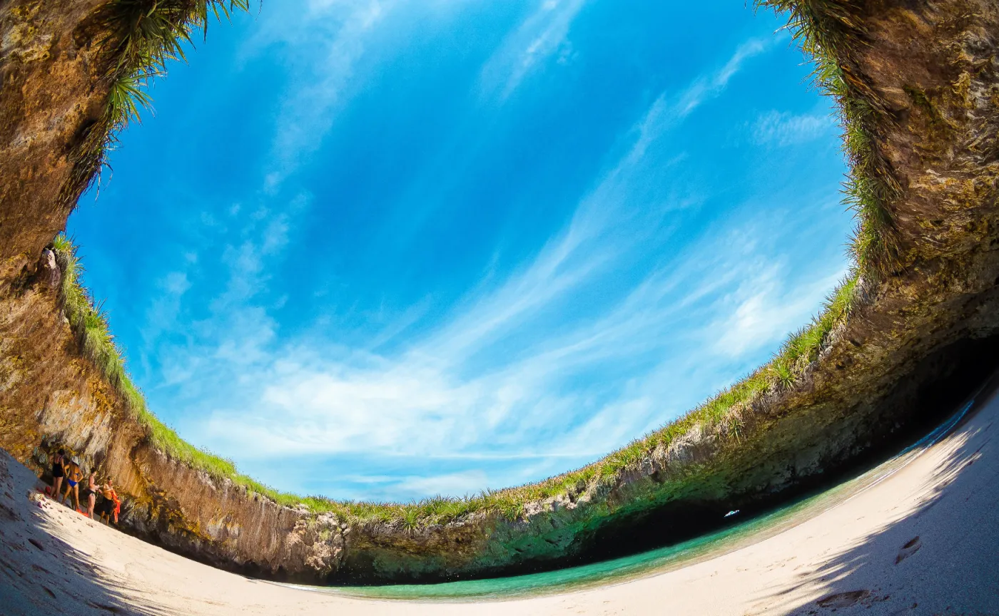 12042130-hidden-beach.jpg