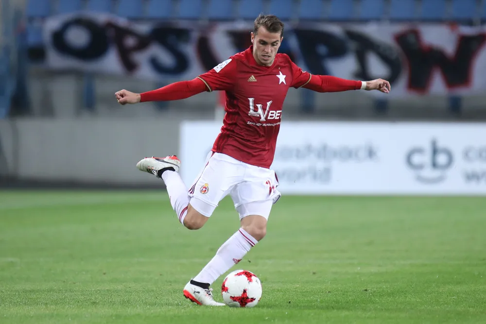 Ekstraklasa: Zadłużona po uszy Wisła Kraków wyemituje akcje. Kto je kupi?