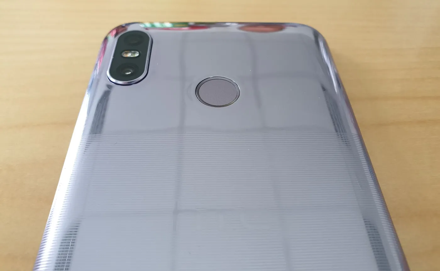 HTC U12 Life