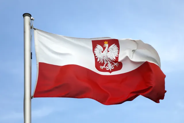 Biały to biały, a czerwony to czerwony. Ministerstwo Kultury finalizuje prace nad projektem retuszu polskich symboli