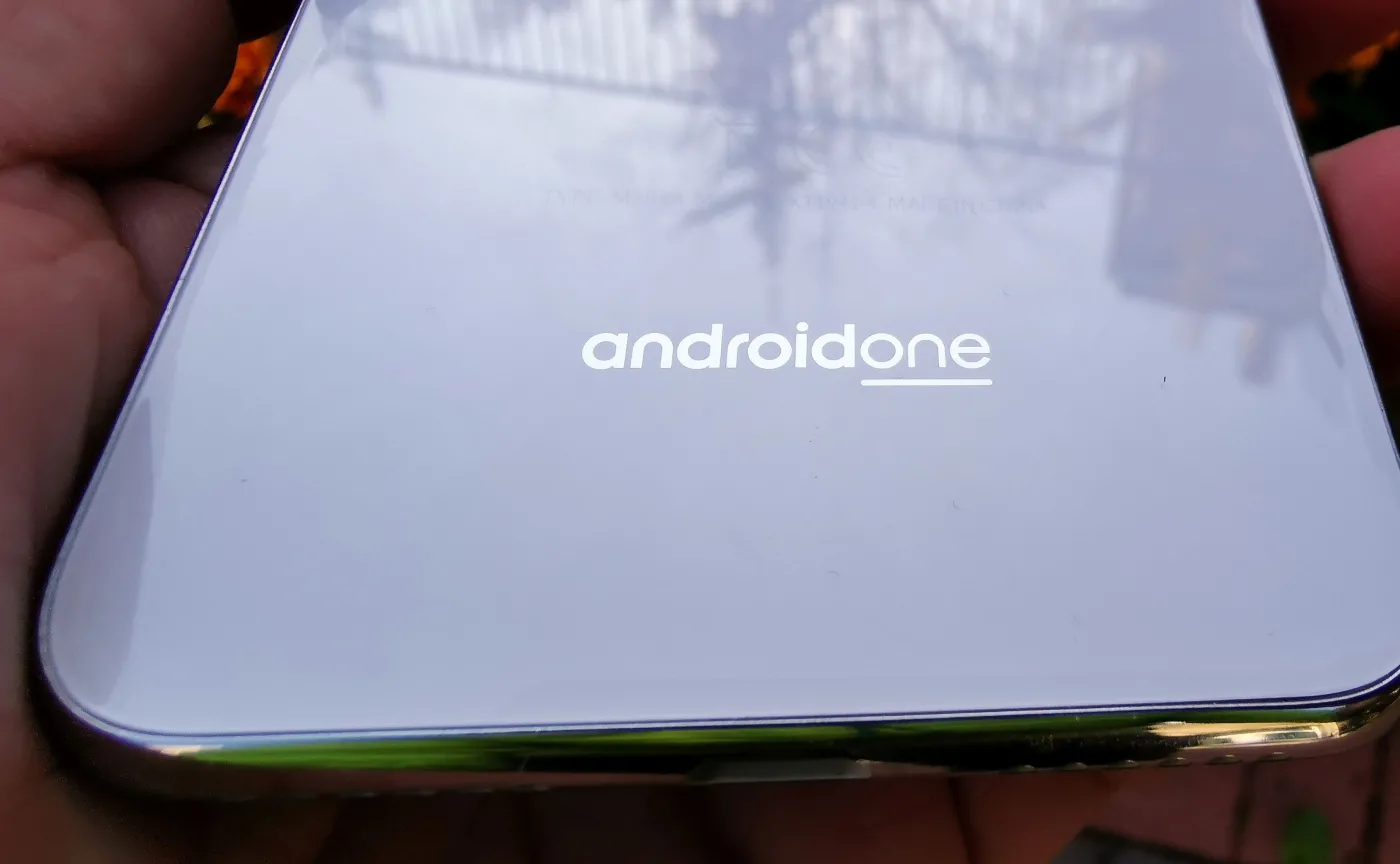 Motorola One 