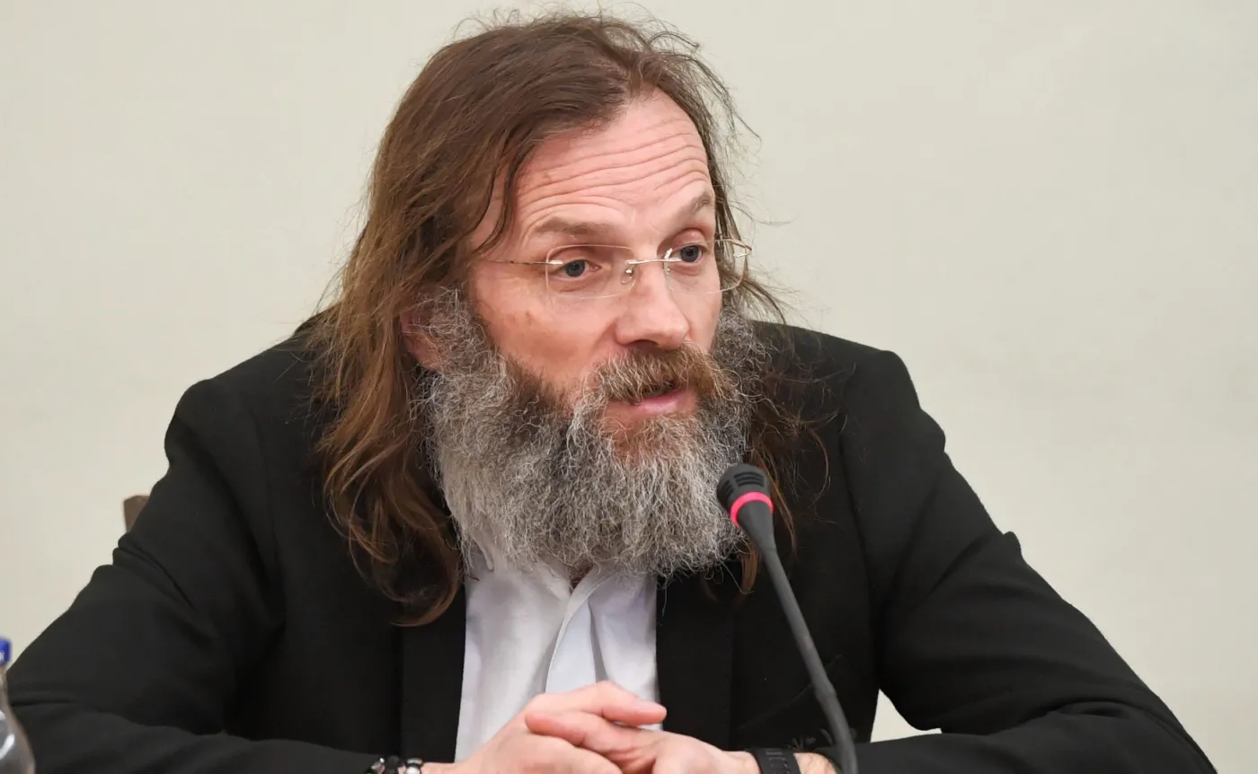 Piotr Perkins