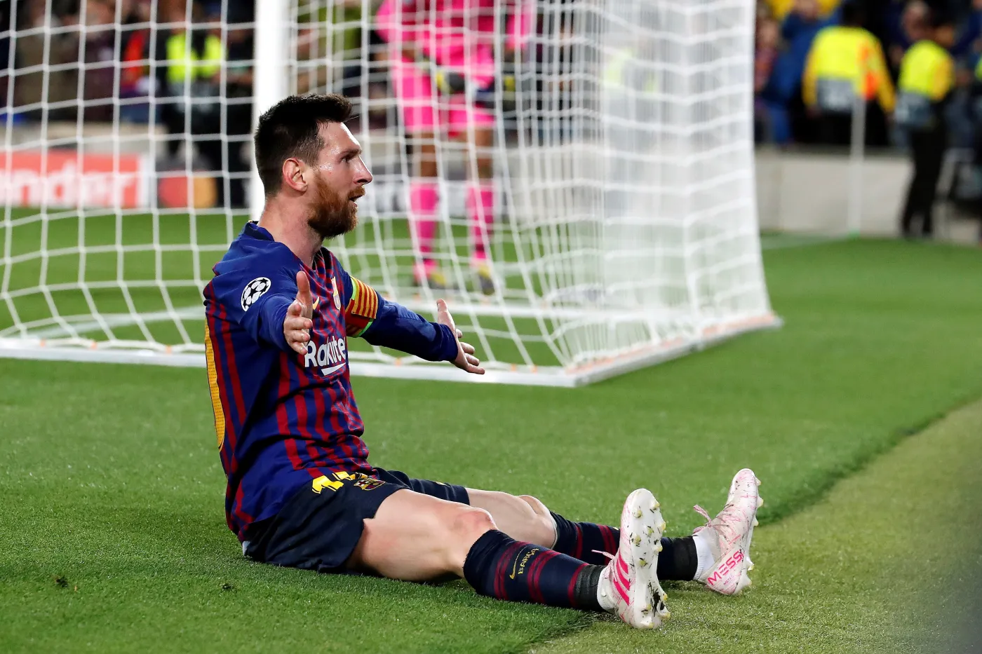 Barcelona zrobiła wielki krok w stronę finału. Liverpool rozbity na Camp Nou. Bajeczny gol Messiego [WIDEO]