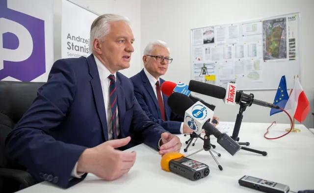 Gowin chce "europejskiego" rozdziału w konstytucji. Będzie w nim m.in. zapis o wyjściu z UE
