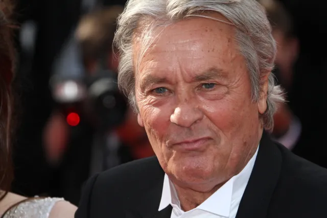 Alain Delon odbierze Honorową Złotą Palmę. Festiwal w Cannes coraz bliżej