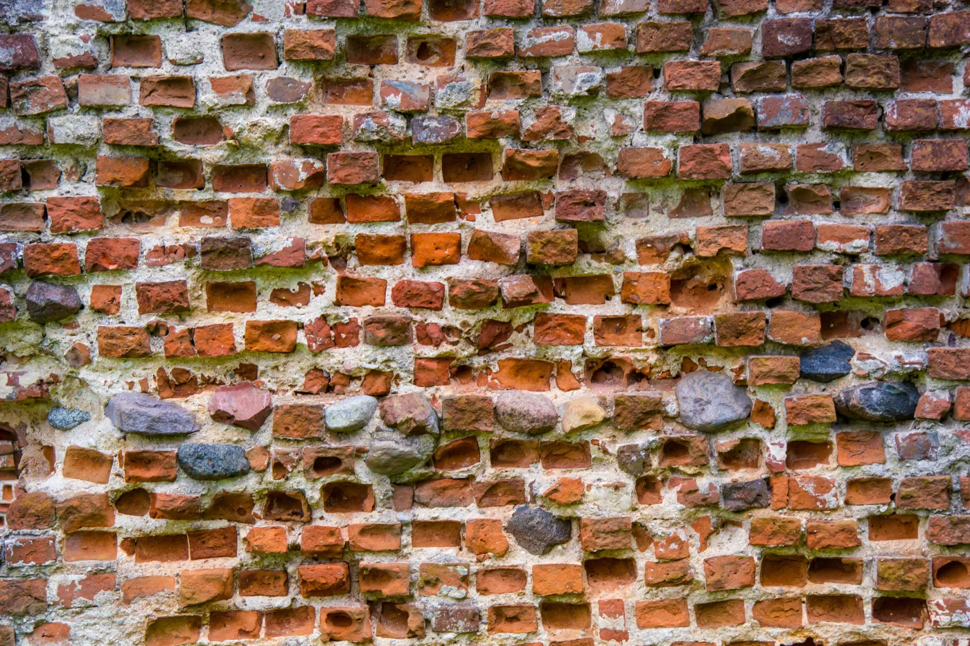 zamek mur cegły