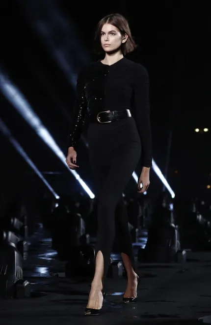 12627324-kaia-gerber.jpg
