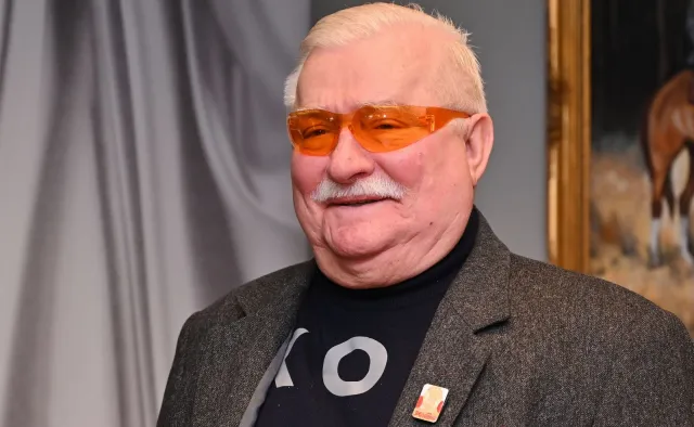 Incydent w Gdańsku. Wałęsa: Po wyjściu z kościoła zostałem napadnięty przez ludzi rozdających ulotki PiS