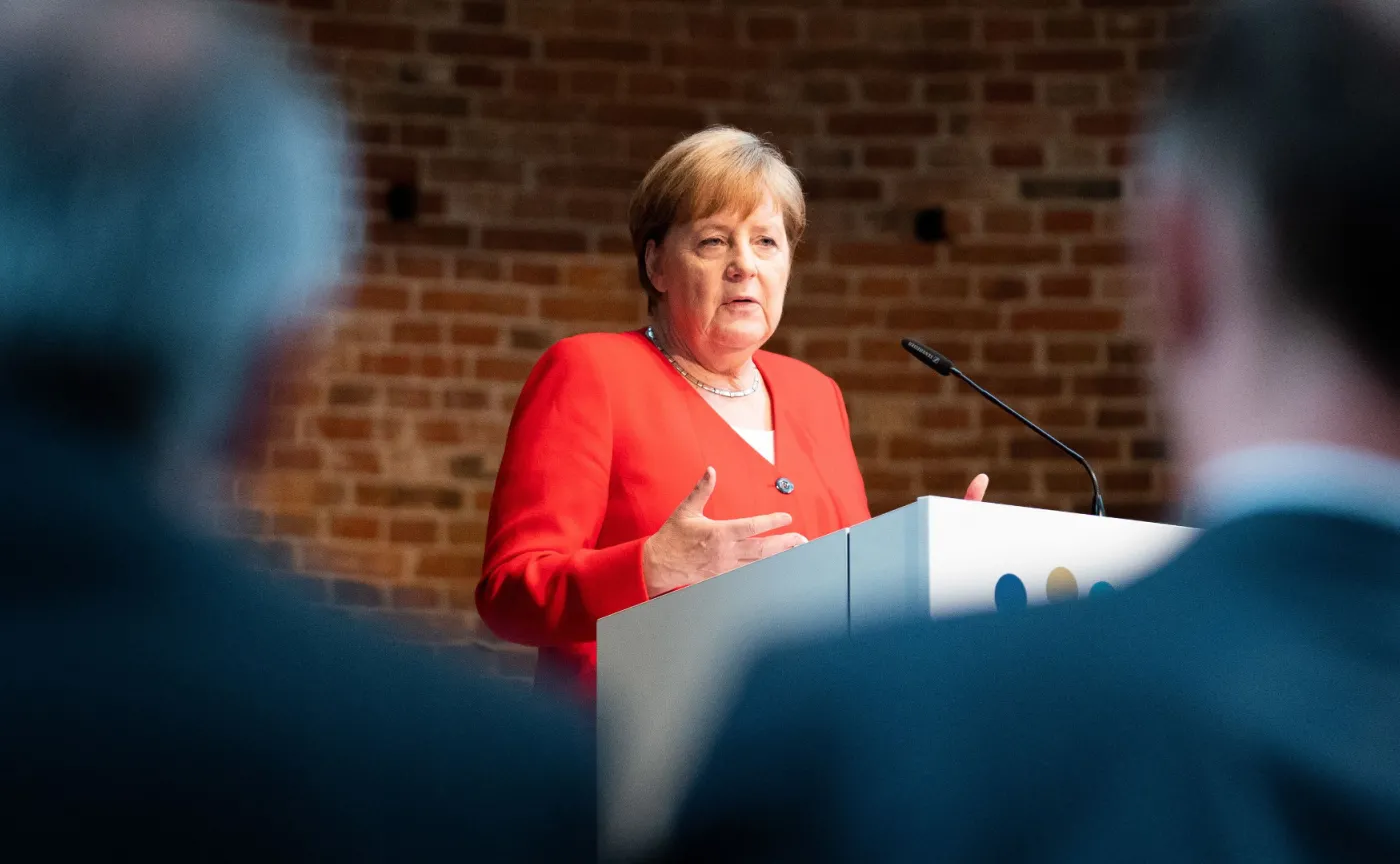 Większość Niemców uważa, że zdrowie Merkel to jej prywatna sprawa [SONDAŻ]