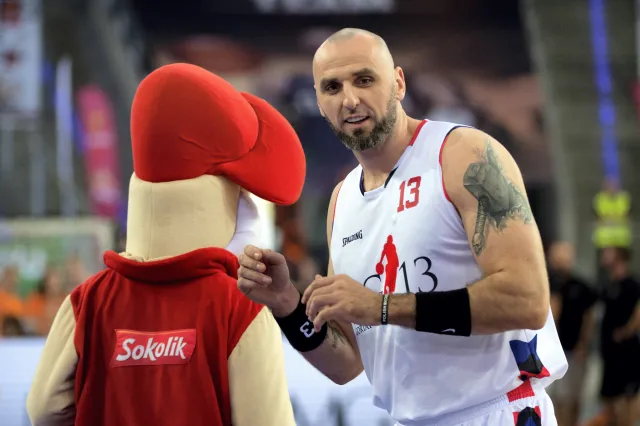 Gortat może wrócić do NBA. Detroit Pistons zainteresowani zatrudnieniem polskiego koszykarza