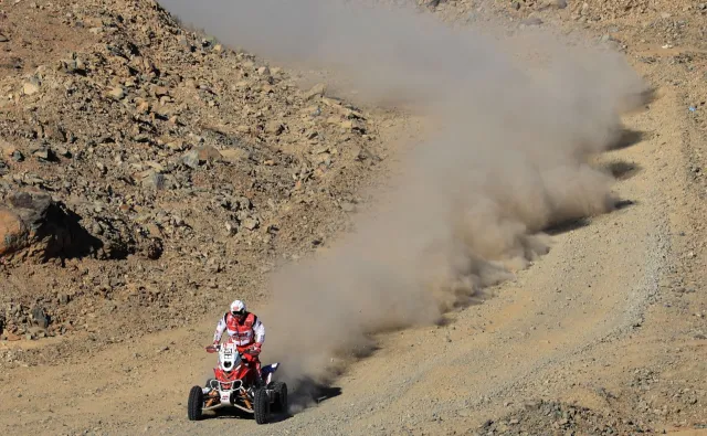 Rajd Dakar: Polacy wygrali 1. etap w UTV, Sonik wiceliderem