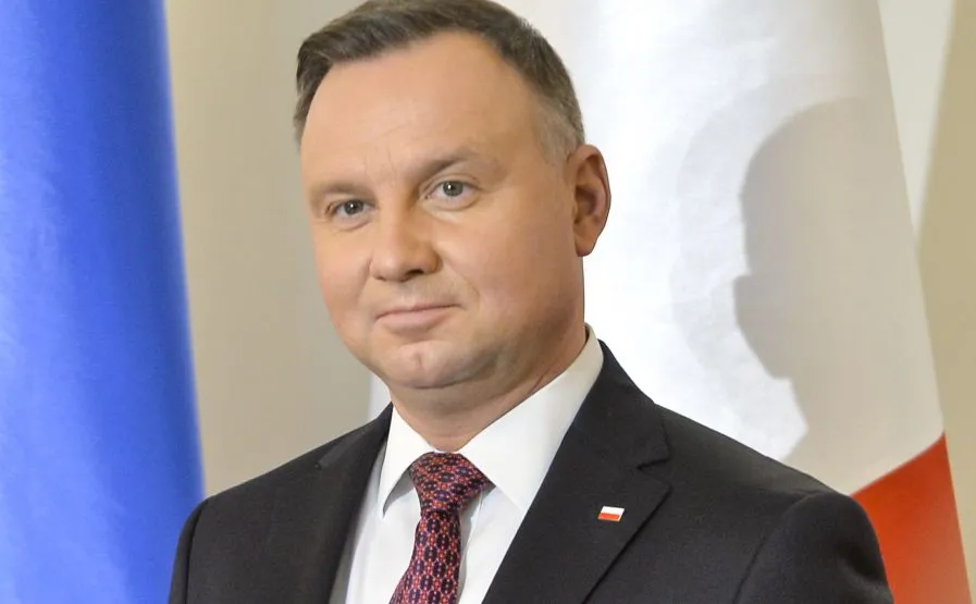 Prezydent Francji wysłał list do Andrzeja Dudy. Chodzi o katastrofę smoleńską