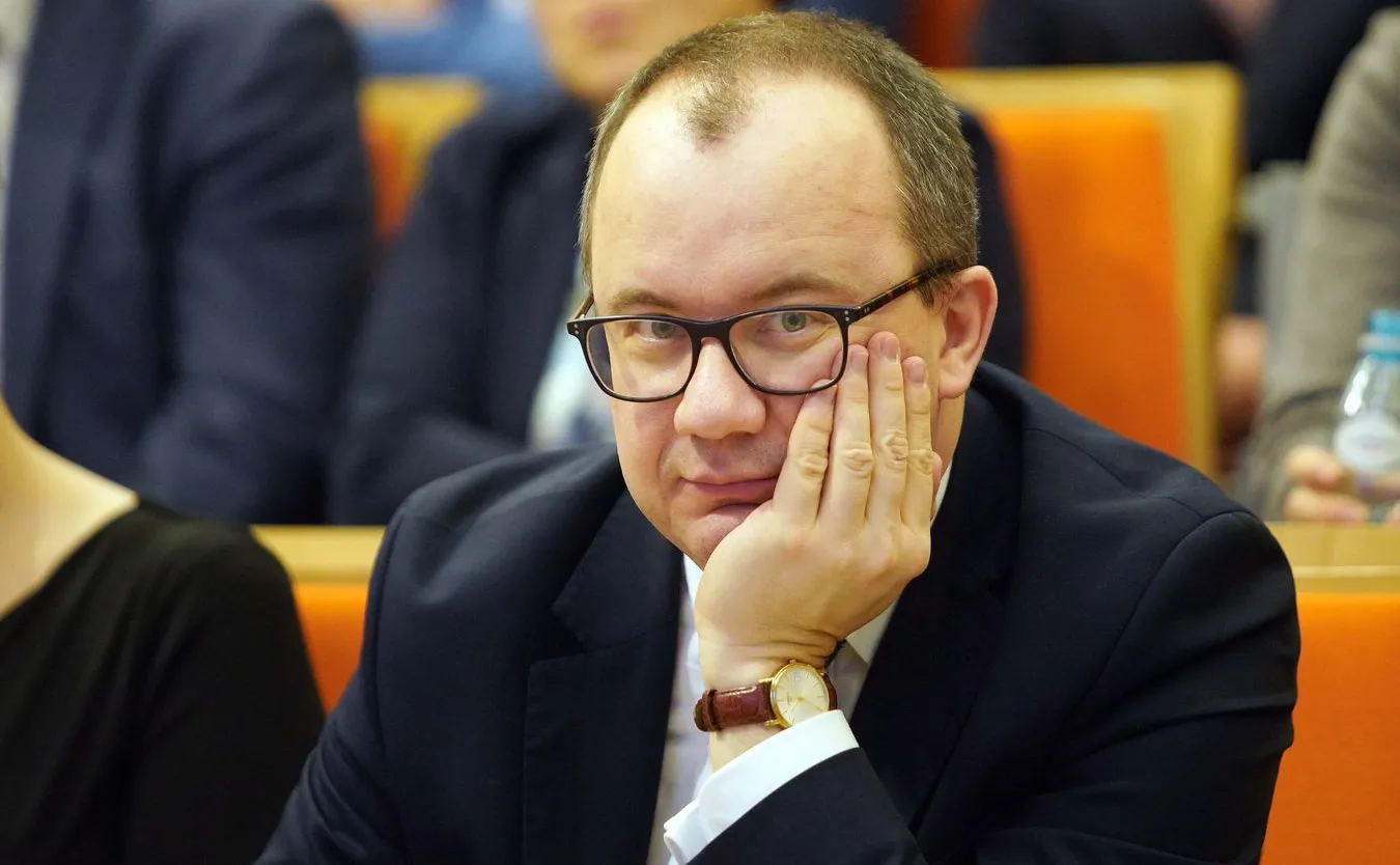 RPO broni uczestników happeningu pod Sejmem. Ukarał ich sanepid