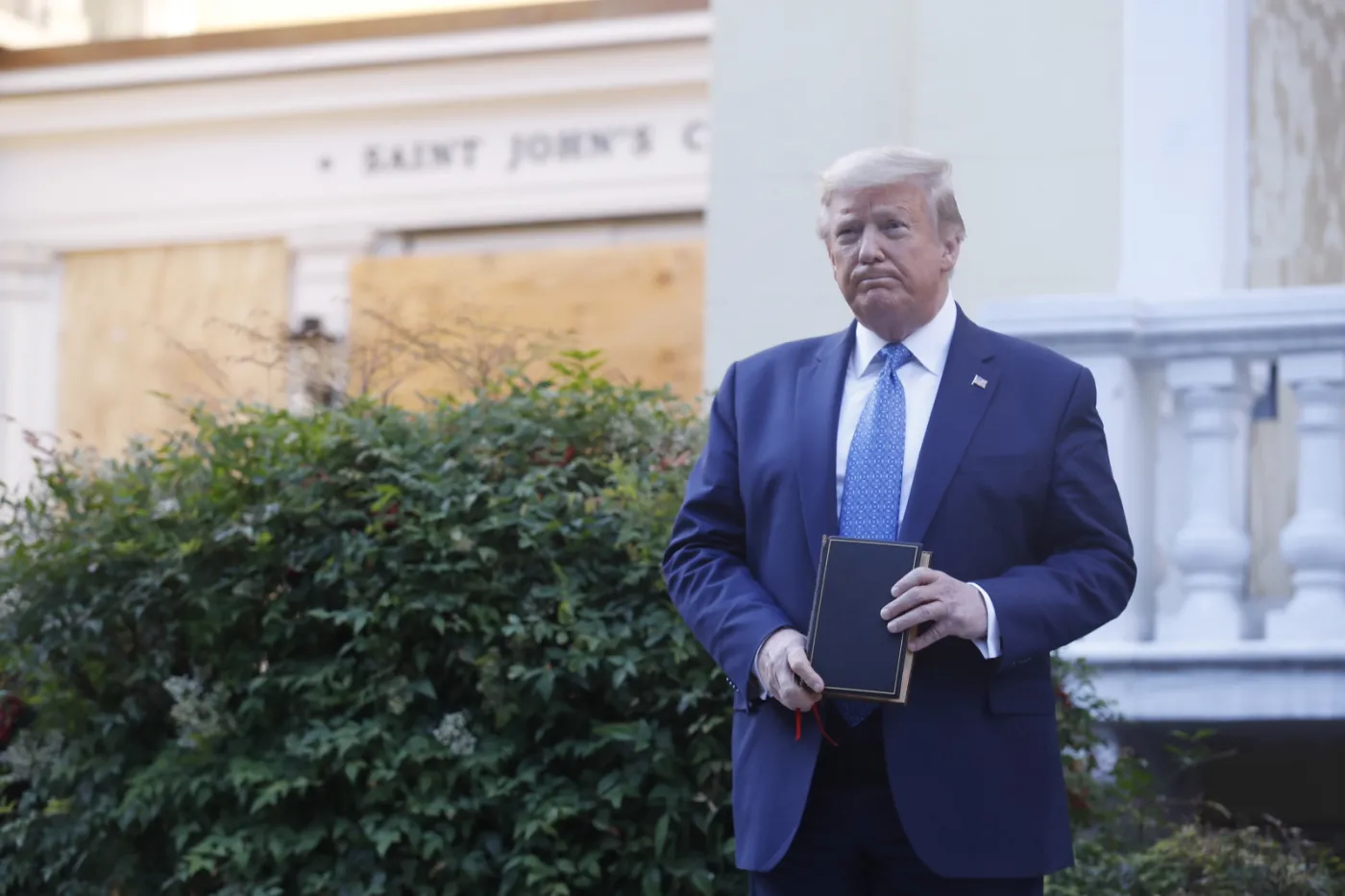 Większość Amerykanów popiera protesty i nie zgadza się z Trumpem. SONDAŻ