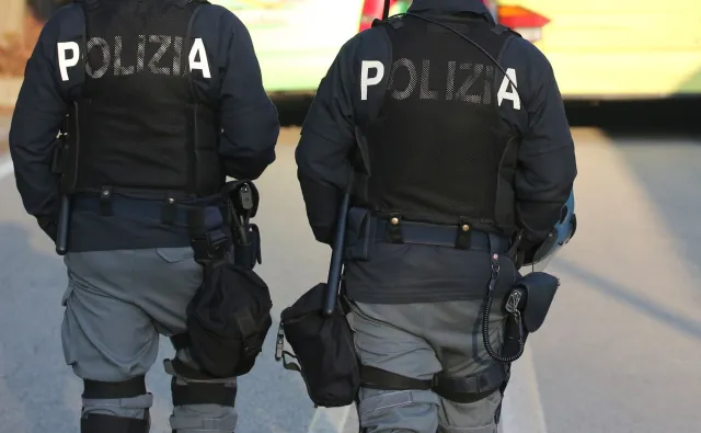 "Wyjdą czyści za 2-3 lata". Burmistrz Rimini oburzony słowami ojca sprawców napaści na Polaków