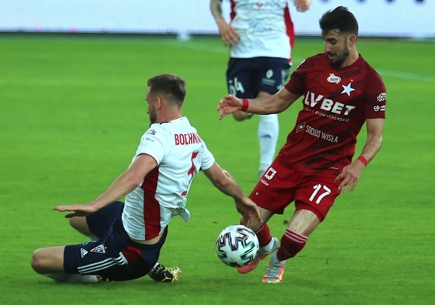 "Biała Gwiazda" przerwała zwycięską serię Górnika Zabrze [WYNIKI i TABELA]