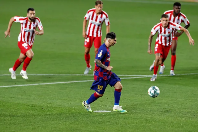 700. gol Messiego w karierze. Barcelona znów się potknęła