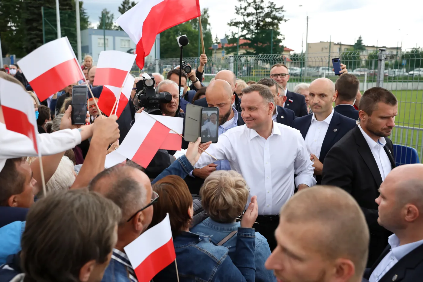 Politolog: UE będzie musiała zaakceptować współpracę z polskim rządem