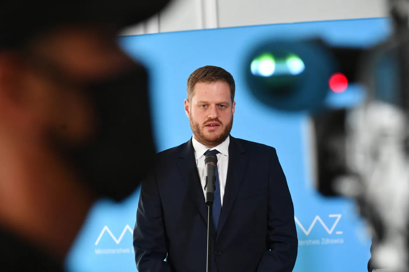 Liczba zakażeń będzie większa? Wiceminister zdrowia: Spodziewamy się tego