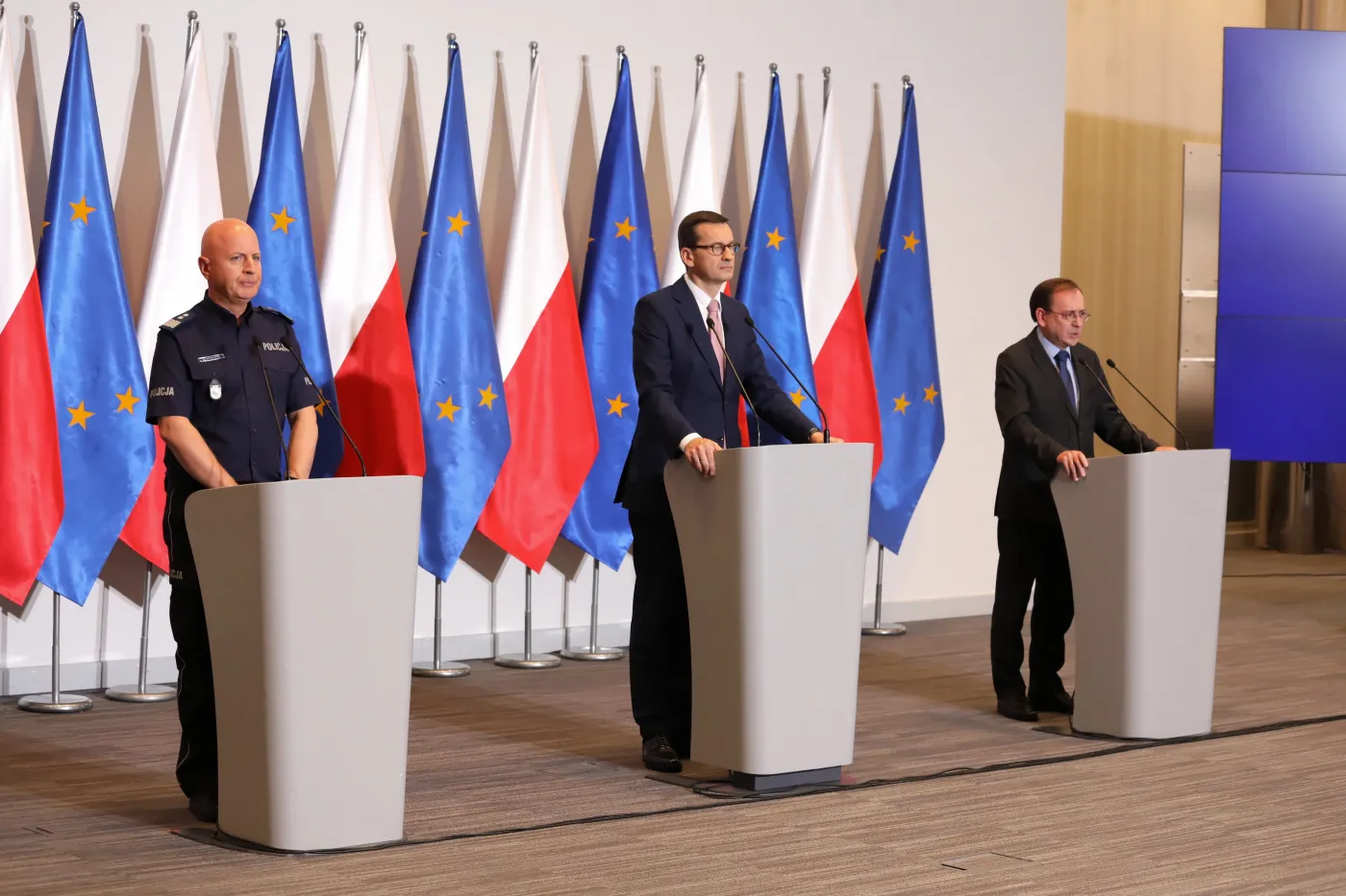 Rząd zaostrzy kary za przestępstwa przeciw policjantom? Jest DECYZJA