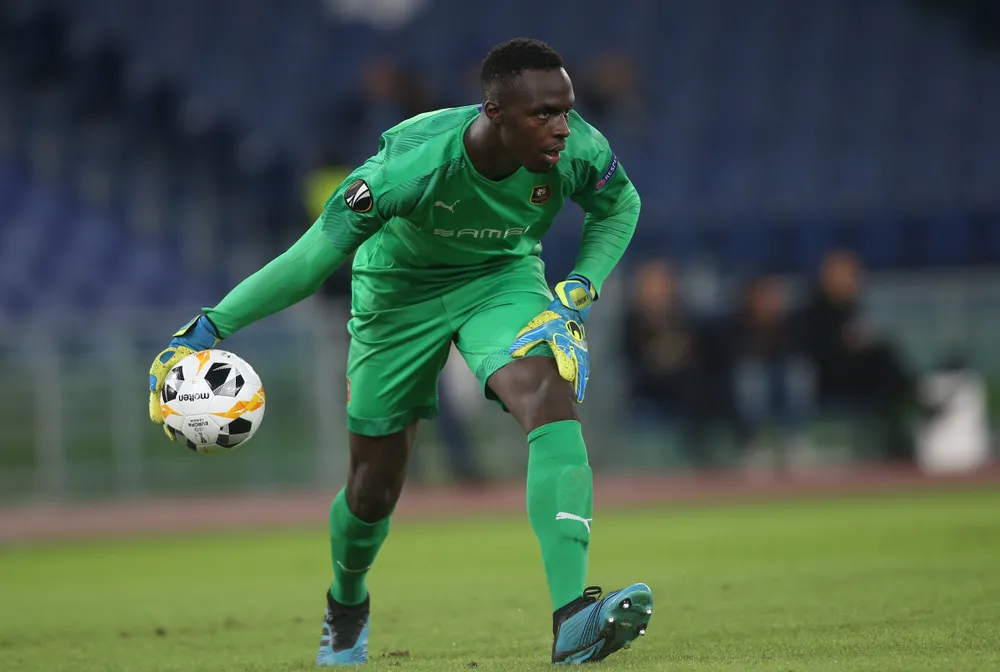 Senegalski bramkarz w Chelsea Londyn. "The Blues" zapłacili za niego 22 mln funtów