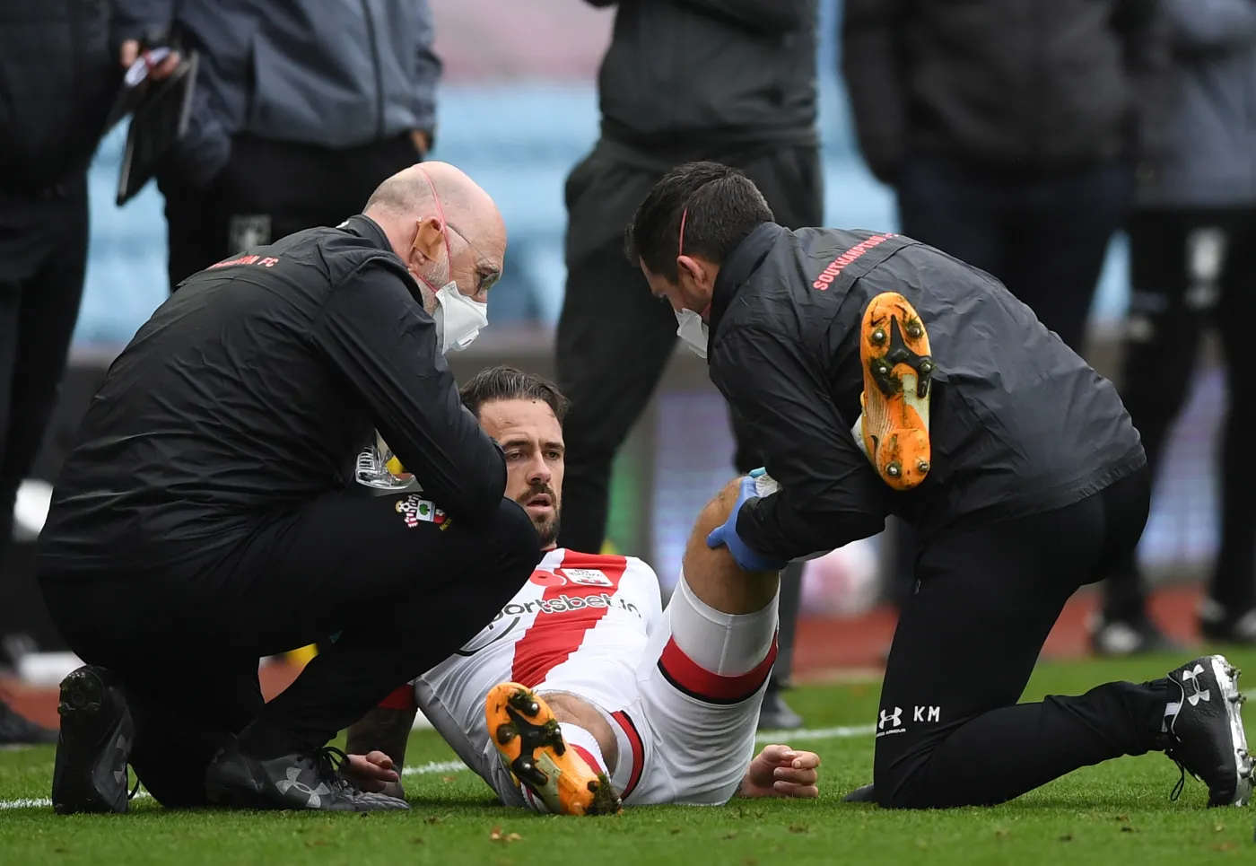Siedem bramek w meczu Aston Villa - Southampton. Kontuzja Jana Bednarka