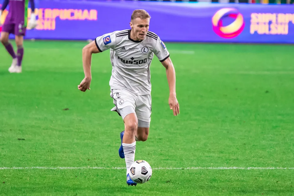 Legia może mieć kłopoty. PZPN i Ekstraklasa S.A. zajmą się sprawą Pekharta i Lewczuka