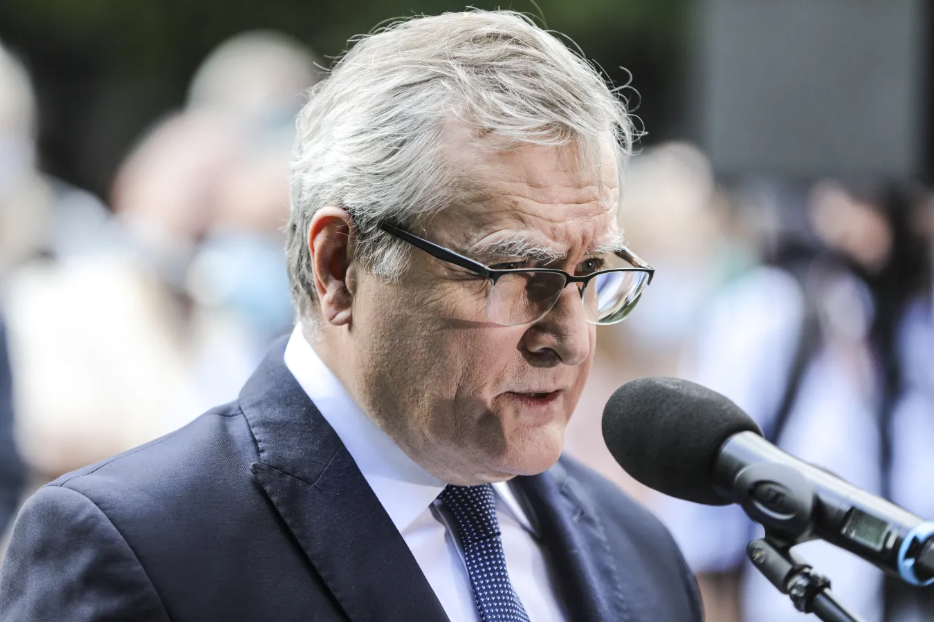 Gliński: Dyskusja o tym, czy pomagać polskim firmom, to wstyd