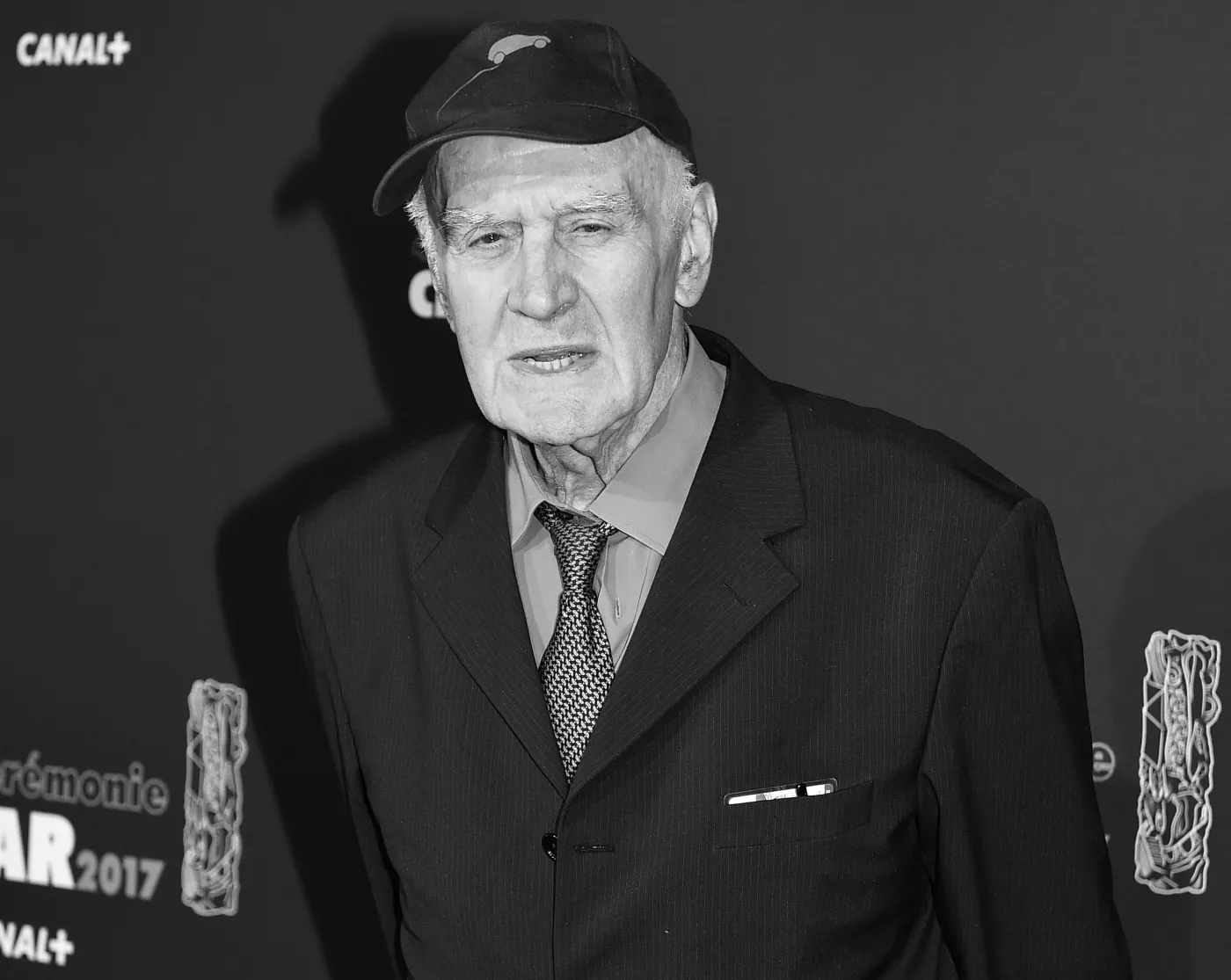 W wieku 90 lat zmarł znany kaskader Remy Julienne, miał Covid-19
