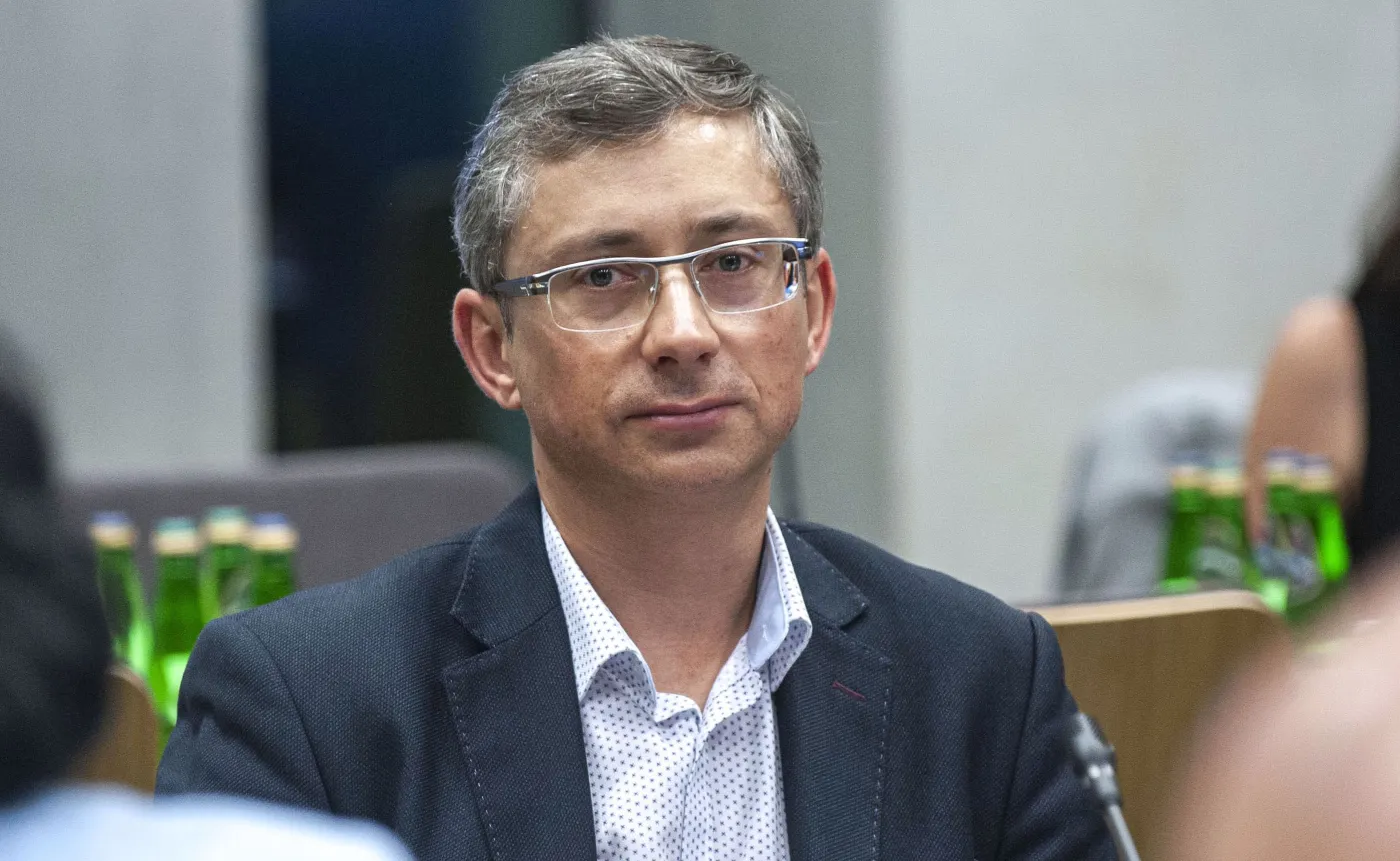 Poseł Lewicy chce zaległego 500 plus. Od momentu poczęcia córki