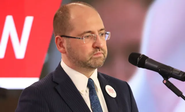 Gowin nadal prezesem Porozumienia? Bielan: Do sądu trafił wniosek o wygaszenie kadencji