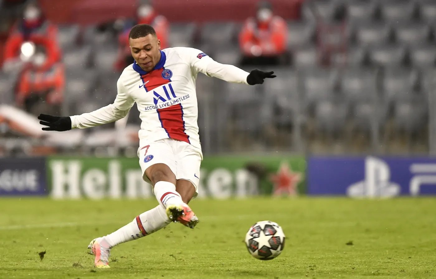 PSG nie składa broni. Lille jeszcze w zasięgu paryżan