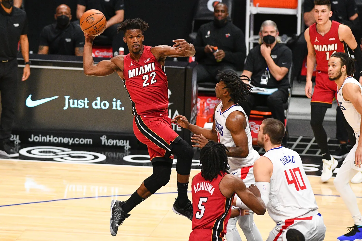 To był udany rewanż za przegrany finał. Koszykarze z Miami lepsi od Lakers